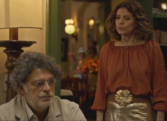 Deodora (Débora Bloch) e Ariosto (Eduardo Moscovis) em No Rancho Fundo