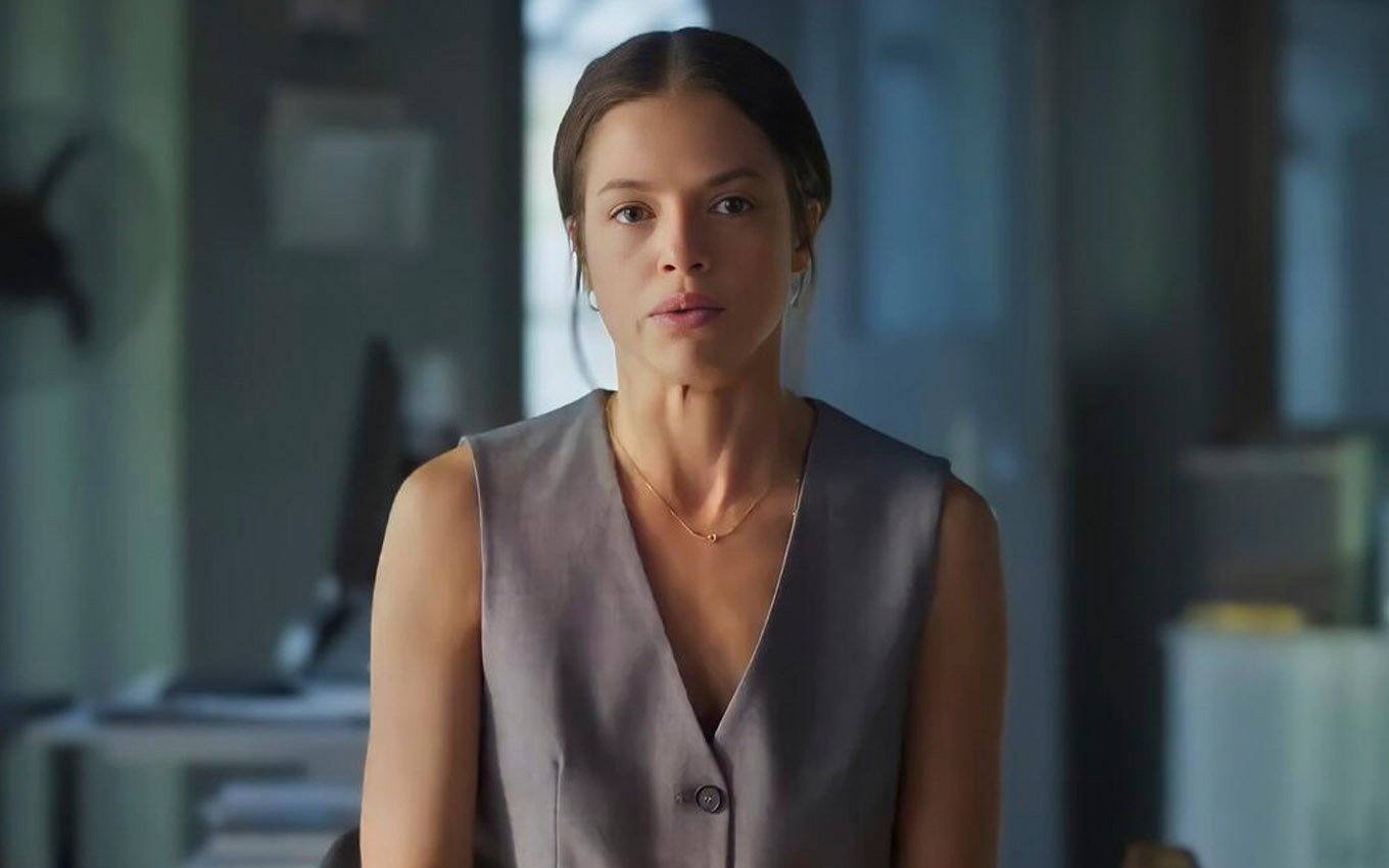 Agatha Moreira “vira” motorista de aplicativo em Mania de Você, nova novela da Globo