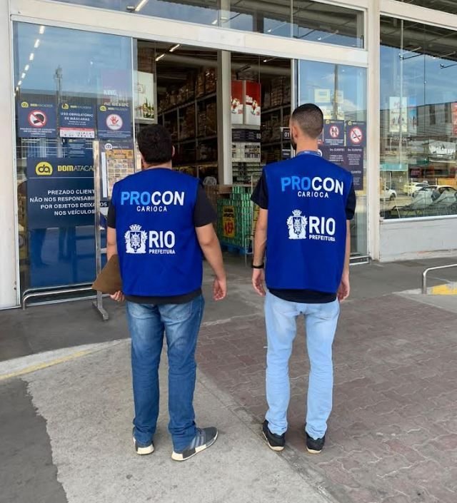 Empresa de transmissão reembolsa consumidores após notificação do Procon Carioca por falha no serviço