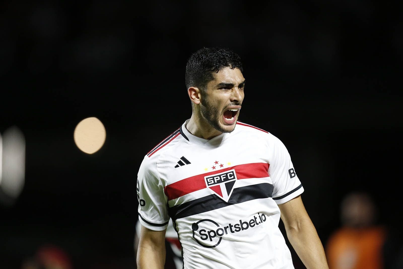 Lesionado, Michel Araújo deve desfalcar São Paulo mais de um mês