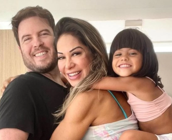 Thiago Nigro, Maíra Cardi e Sophia