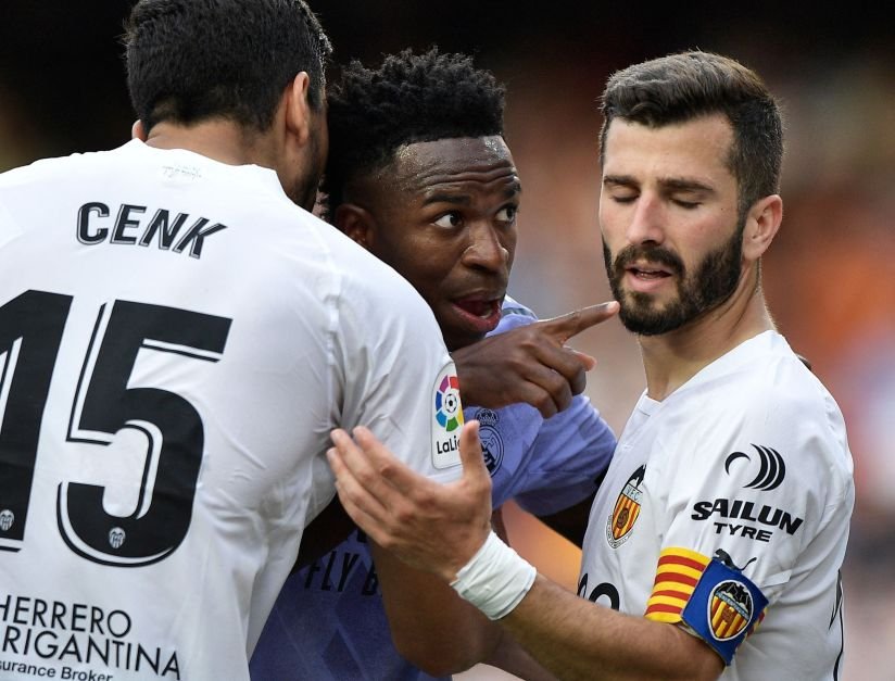 Presidente da LALIGA exalta Vini Jr. e reforça: “Espanha não é racista“