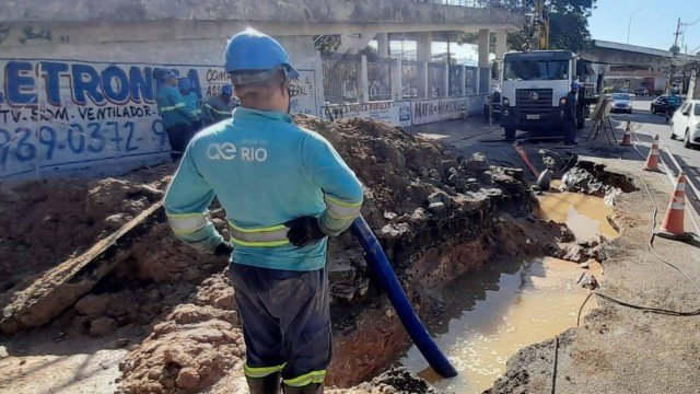 Rompimento de adutora afeta abastecimento e concessionária recomenda ‘uso racional’
