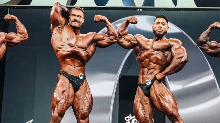 Mr. Olympia: Ramon Dino termina em 4º na competição; Cbum conquista sexto título seguido