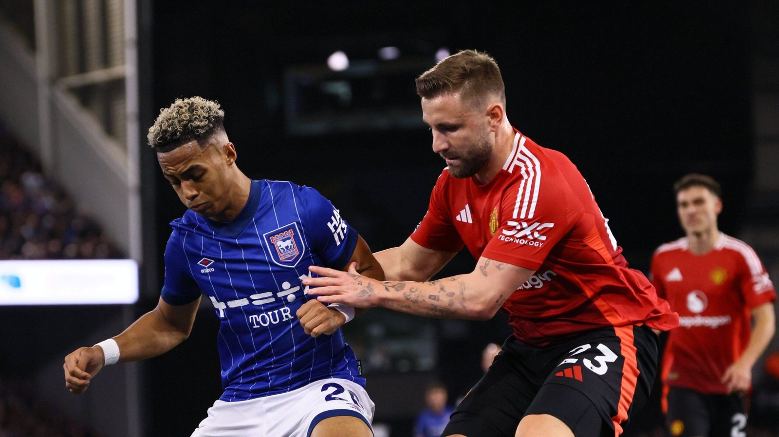 Alarme de incêndio deixa jogo da Premier League sem VAR; entenda