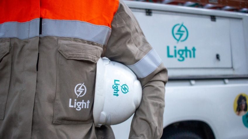 Light consegue suspensão de cobrança bilionária definida pela Aneel