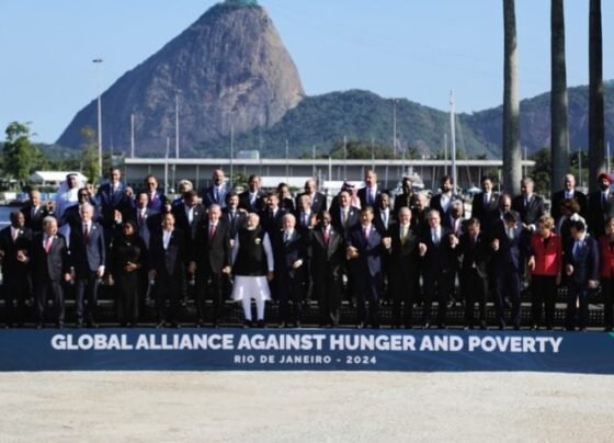 Na imagem acima, os chefes de Estado e líderes de instituições que participam da cúpula do G20, no Rio