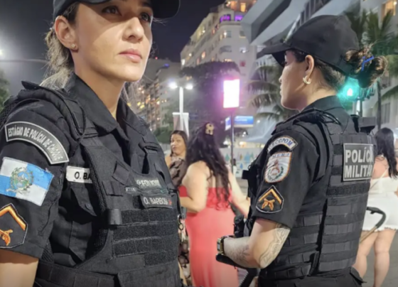 Para evitar problemas de segurança na praia de Copacabana, a Polícia Militar também acompanhará a movimentação dos visitantes
