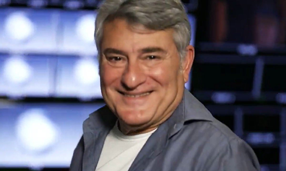 Estrela no SBT, Cleber Machado perde o trono e passa a dividir programa na Record