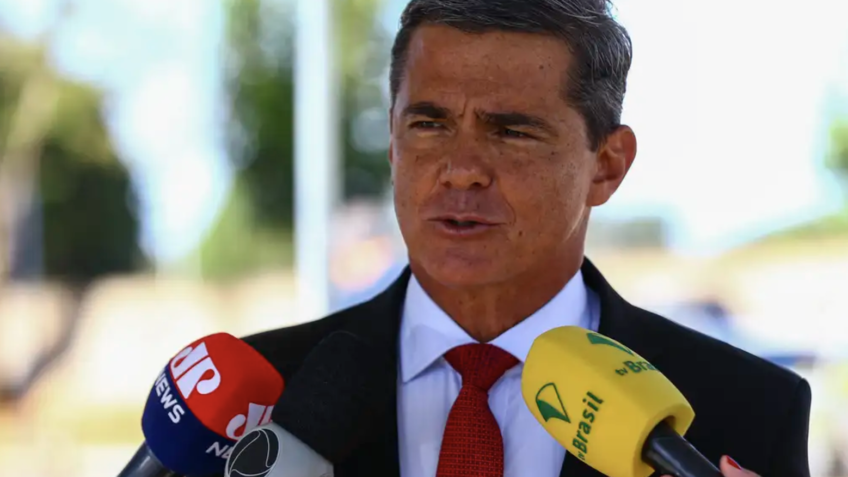 Mário Fernandes pediu transferência para Brasília por apoio afetivo da família