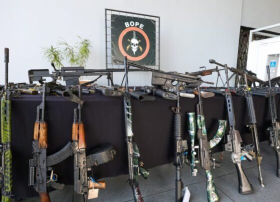 Armas