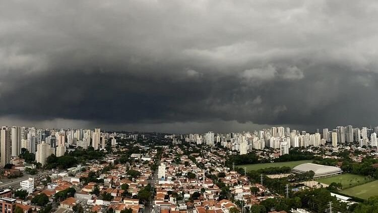 Alerta: Sudeste pode ter “toda a chuva de fevereiro“ em três ou quatro dias