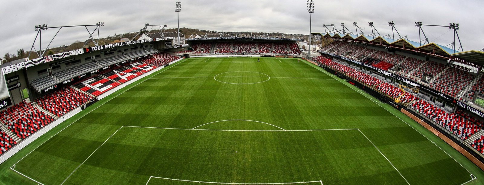 Brest x PSG: horário e onde assistir ao jogo da Champions League