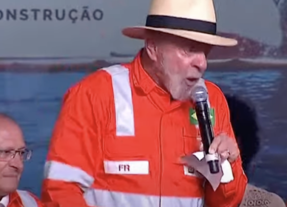 Lula em evento da Petrobras