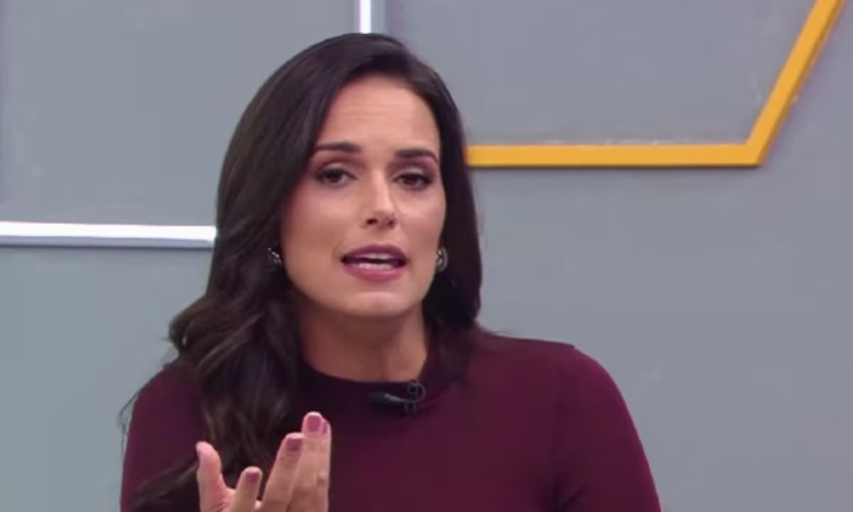 Após sumir de programa de Craque Neto, Livia Nepomuceno é alvo de atitude da Band