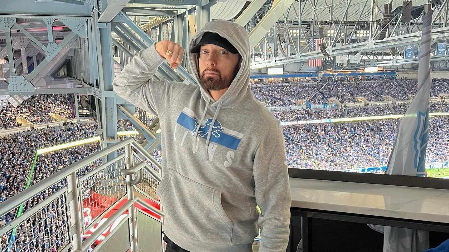 Eminem se junta a grupo de empresários por time da WNBA em Detroit