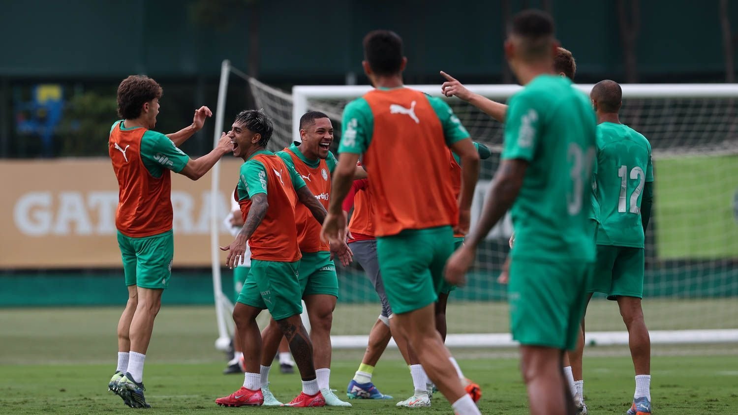 Escalação do Palmeiras: Abel conta com convocados, e Paulinho é incógnita