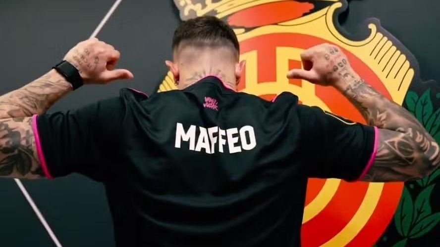 Jogador de LaLiga troca campo por Kings League durante Data Fifa