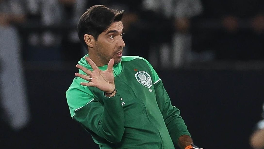 “Se não chamar o Abel Ferreira, não vai para Copa“, dispara Neto