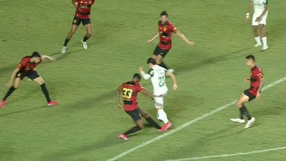 CBF pune arbitragem de Sport x Palmeiras após polêmicas