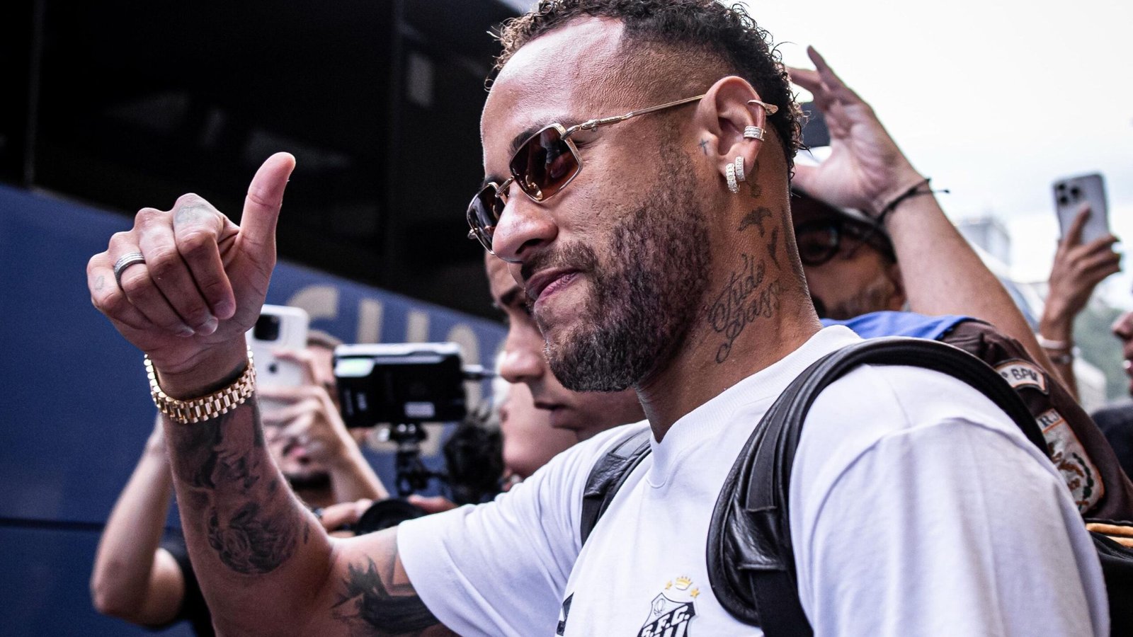 Com Neymar no banco, veja as escalações de Fluminense x Santos