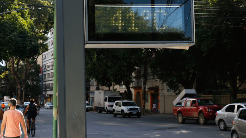 Crise climática pode provocar nova extinção em massa, diz pesquisador