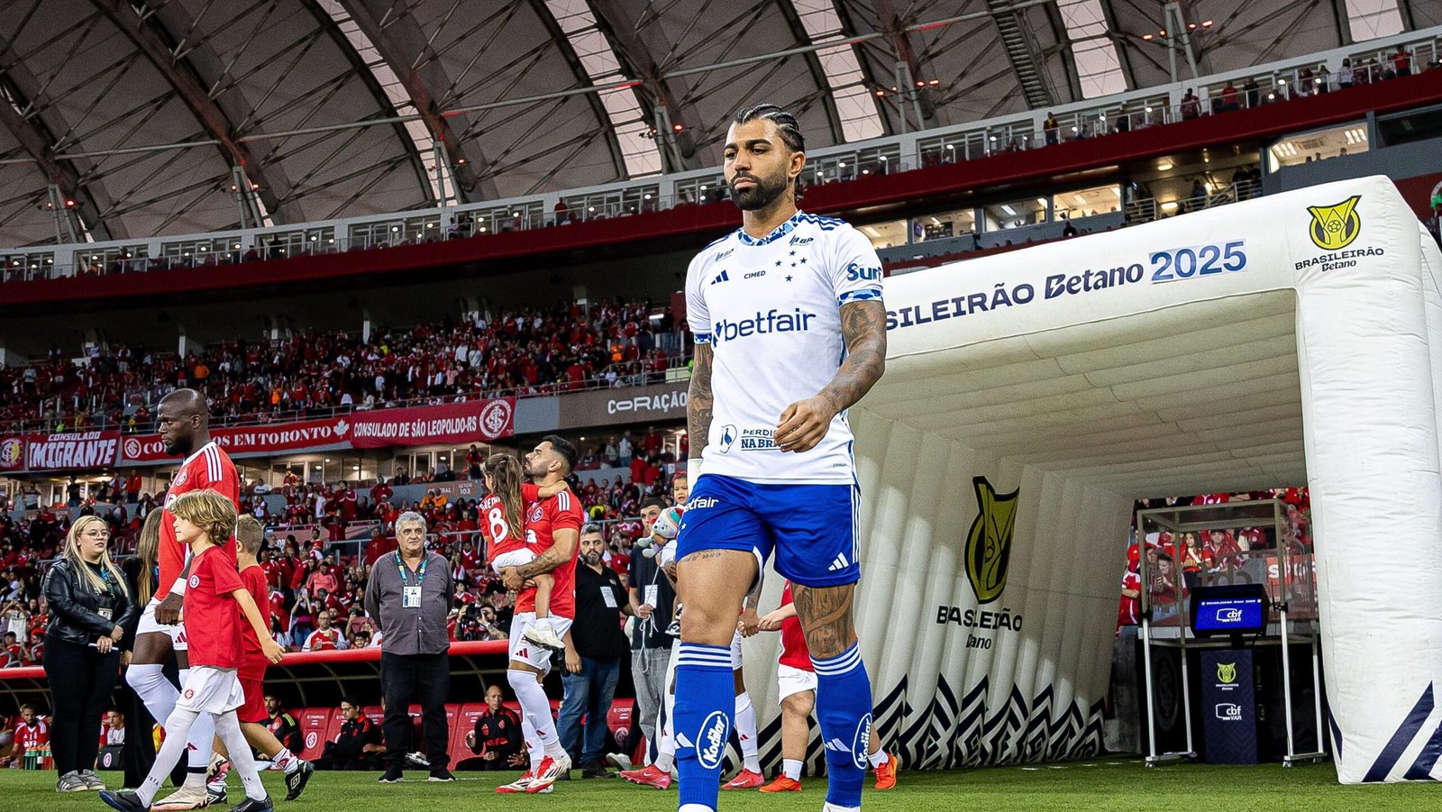 Gabigol ironiza CBF após expulsão de Jonathan Jesus