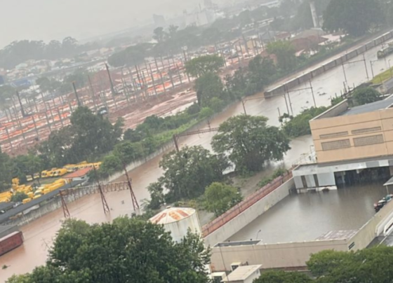 O Centro de CGE (Gerenciamento de Emergências Climáticas) da Prefeitura de São Paulo informou que áreas de instabilidade provocaram chuva forte nas zonas sul e leste da cidade