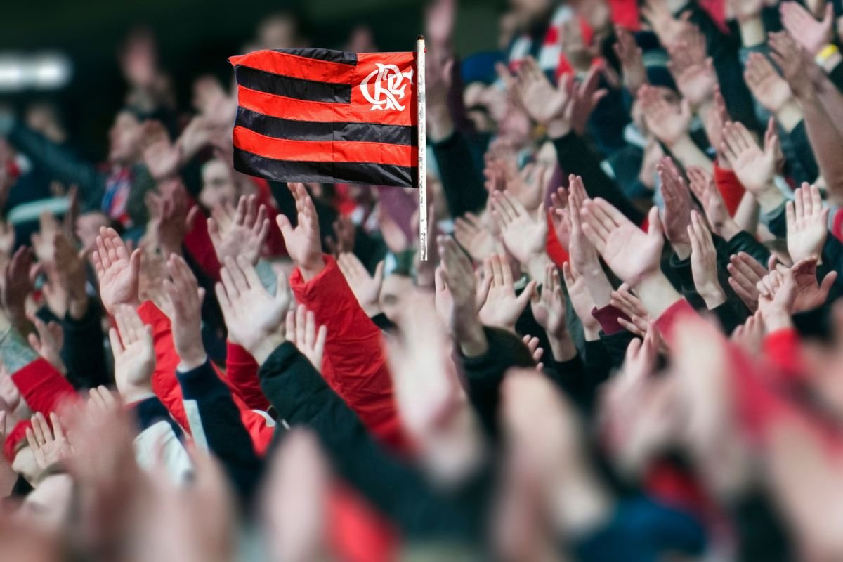 Descubra a data de retorno de De La Cruz ao Flamengo após lesão muscular