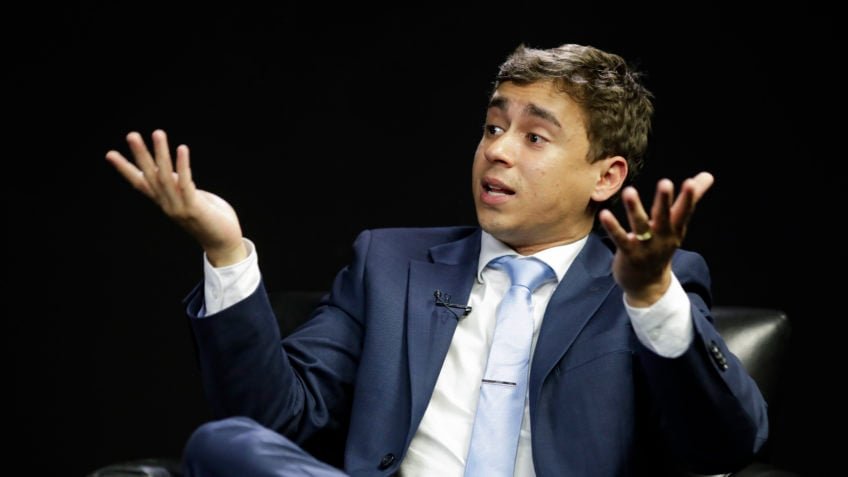 Políticos defendem Leo Lins e comparam humorista com Mc Poze